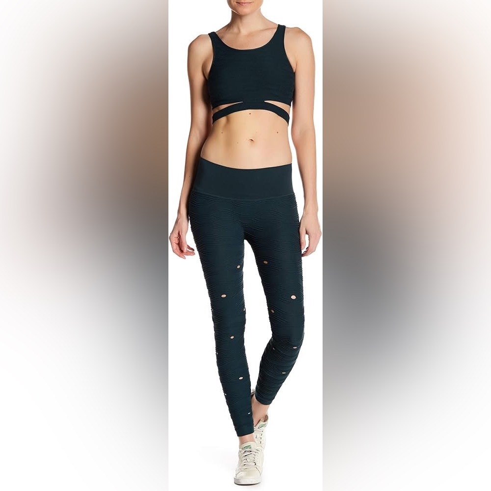 Phat Buddha 125th Street Back to Basic Set ~ Top & Leggings (Black OS)